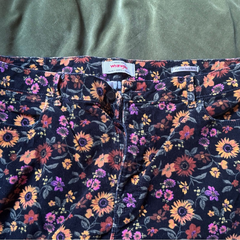 Wrangler Black Floral Boot Cut Pants - Picture 4 of 10